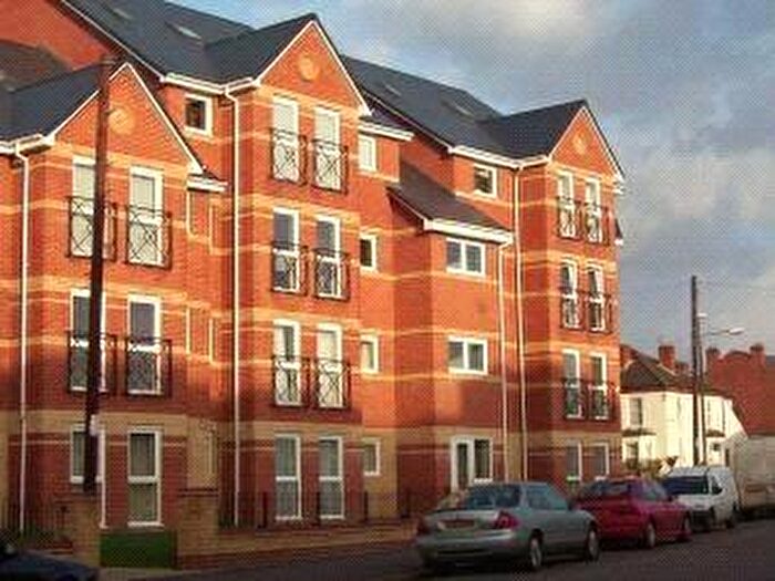 1 Bedroom Apartment For Sale In Swan Lane, Stoke, Coventry, West Midlands, CV2
