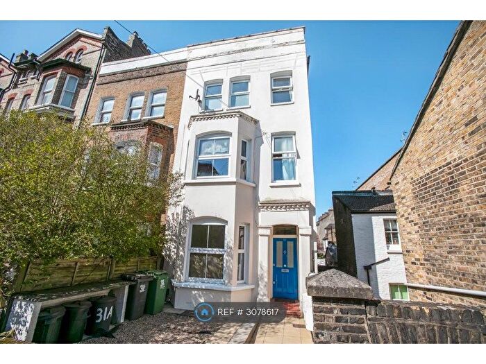 1 Bedroom Flat To Rent In Woodland Road, London, SE19