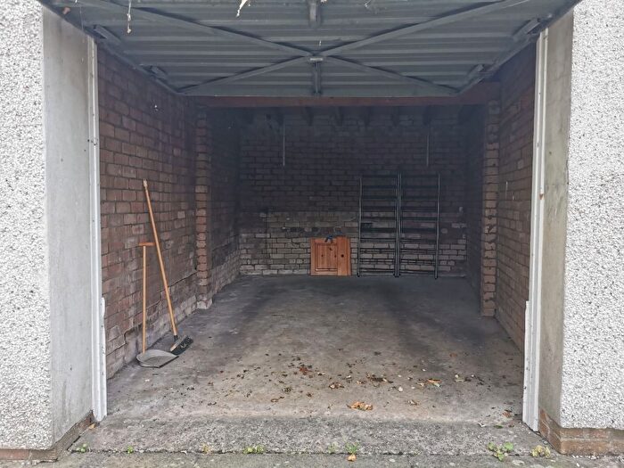 Garage / Parking To Rent In Braehead Avenue, Cramond, Edinburgh, EH4