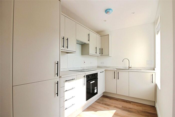 1 Bedroom Apartment To Rent In Oxford Road Flat, Reading, RG1
