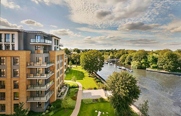3 Bedroom Flat For Sale In Carlton House, Teddington Riverside, London, TW11