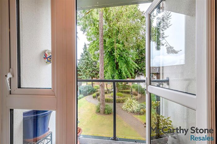 1 Bedroom Flat For Sale In Wardington Court, Welford Road, Northampton, NN2