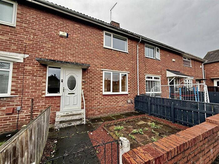 2 Bedroom Terraced House To Rent In Wirralshir, Gateshead, NE10
