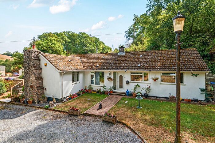 3 Bedroom Detached Bungalow For Sale In Dunsford, Exeter, Devon, EX6