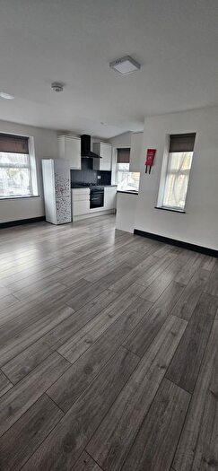 1 Bedroom Flat To Rent In Green Lane, Seven Kings, IG3