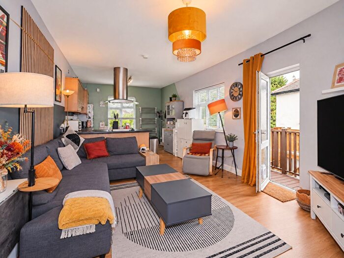2 Bedroom Flat For Sale In Northville Drive, The Gables, SS0