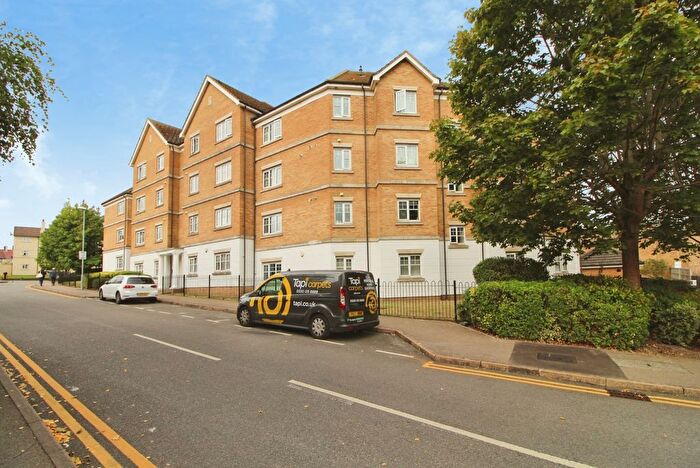 2 Bedroom Flat To Rent In Orchestra Court, Symphony Close, Edgware, HA8