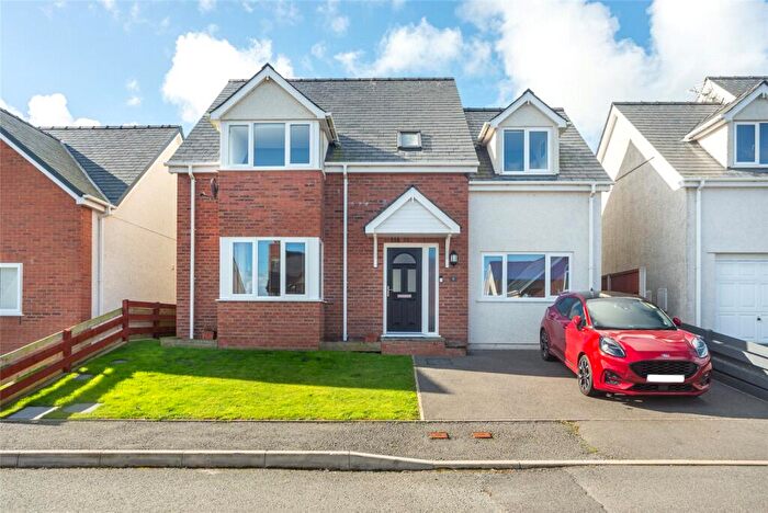 4 Bedroom Detached House For Sale In Parys Uchaf, Bull Bay, Amlwch, Isle Of Anglesey, LL68