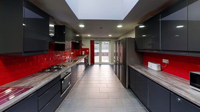 8 Bedroom House To Rent In Bournbrook Road, Selly Oak, B29