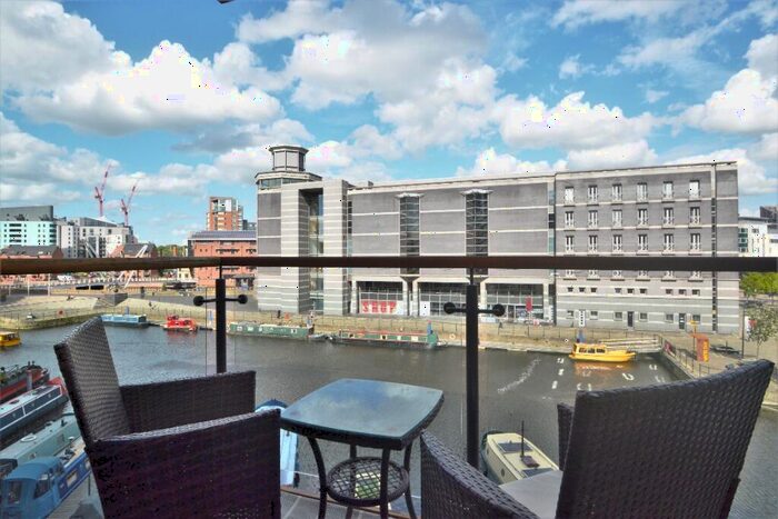 2 Bedroom Flat For Sale In Mackenzie House, Chadwick Stre, Leeds, LS10