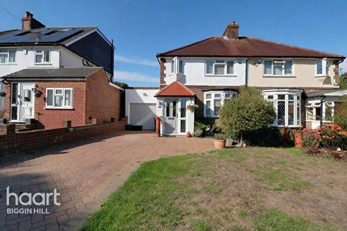 3 Bedroom Semi-Detached House For Sale In Leaves Green Crescent, Keston, BR2