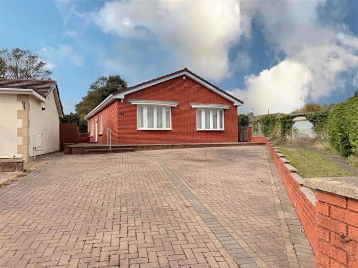 3 Bedroom Detached Bungalow For Sale In St. Marys Rise, Burry Port, SA16