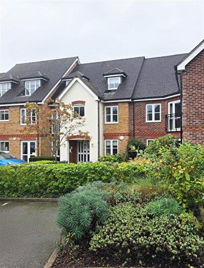 1 Bedroom Flat To Rent In Buckingham Road, Brackley, NN13