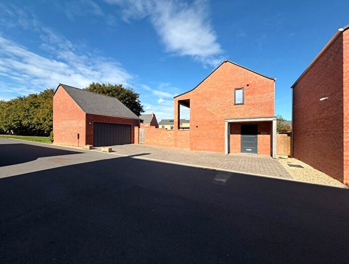 4 Bedroom Detached House For Sale In The Beeches, Humberston, Grimsby, DN36