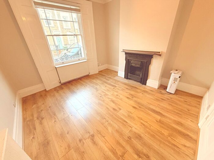 1 Bedroom Flat To Rent In Alma Street, Kentish Town, NW5
