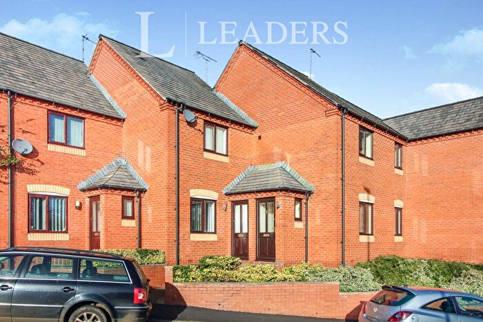 3 Bedroom Terraced House To Rent In Park Rise, DY11