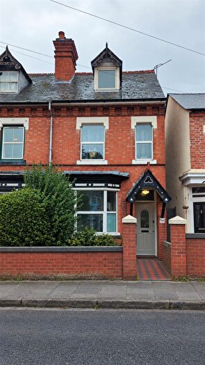 6 Bedroom Semi-Detached House For Sale In Sutton Road, Kidderminster, DY11
