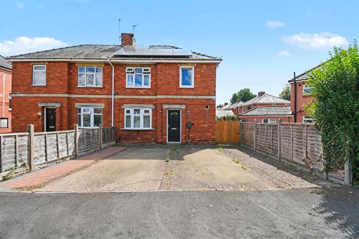 3 Bedroom Semi-Detached House For Sale In St. Andrews Street, Kirton Lindsey, Gainsborough, DN21