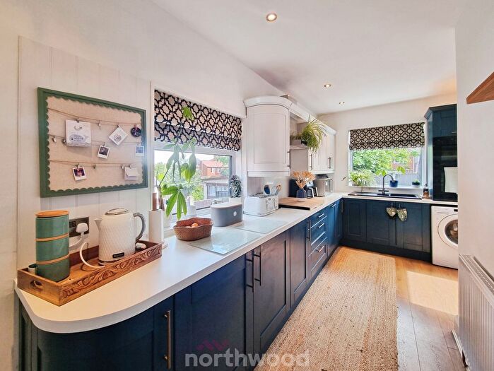3 Bedroom Semi-Detached House For Sale In Chestnut Avenue, Wheatley Hills, Doncaster, DN2
