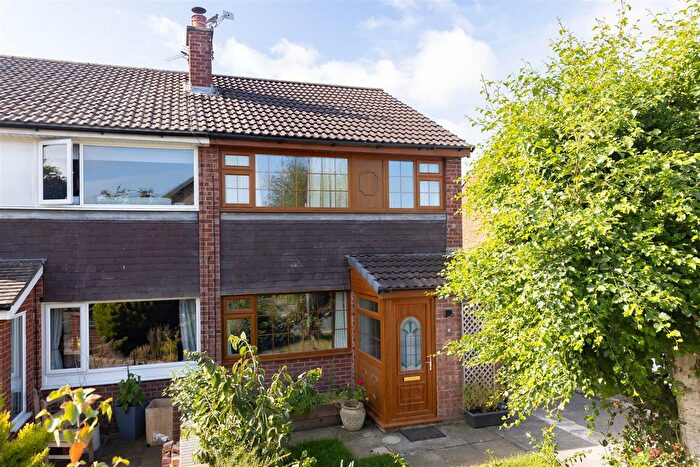 3 Bedroom Semi-Detached House For Sale In Ashtree Grove, Penwortham, Preston, PR1
