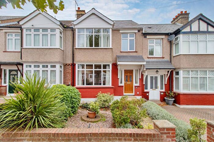 3 Bedroom Terraced House For Sale In Northridge Road, Gravesend, DA12