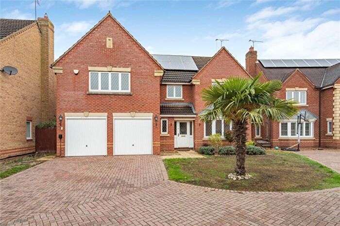5 Bedroom Detached House To Rent In Sorrel Close, Wootton, Northampton, Northamptonshire, NN4
