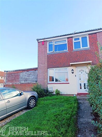 3 Bedroom End Of Terrace House For Sale In Kewside, Kewstoke, Weston-Super-Mare, Somerset, BS22