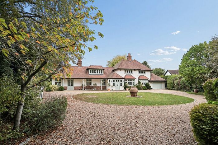 5 Bedroom Detached House For Sale In Green Lane, Littlewick Green, Maidenhead, Berkshire, SL6