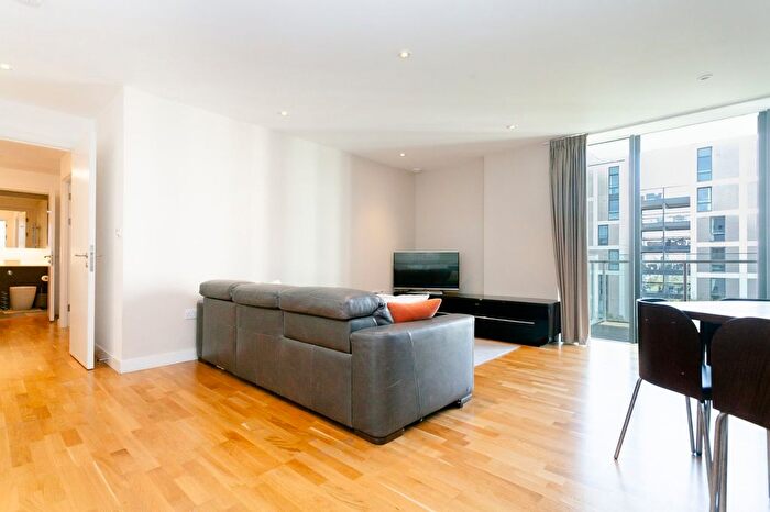 2 Bedroom Flat To Rent In Titian Heights, Scarlet Close, London, E20