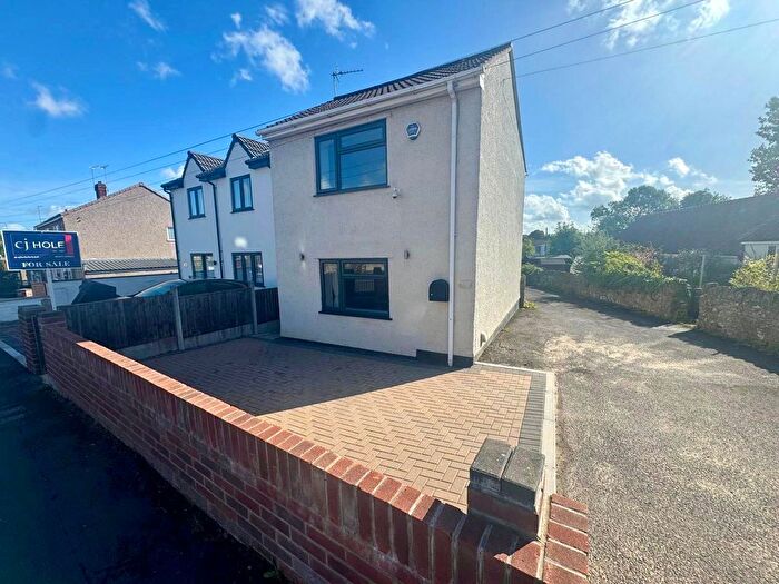 2 Bedroom Detached House For Sale In Parkwall Road, Cadbury Heath, Bristol, BS30