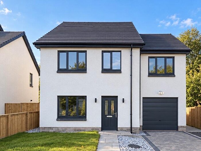 4 Bedroom House To Rent In Peesweep Row, KA18