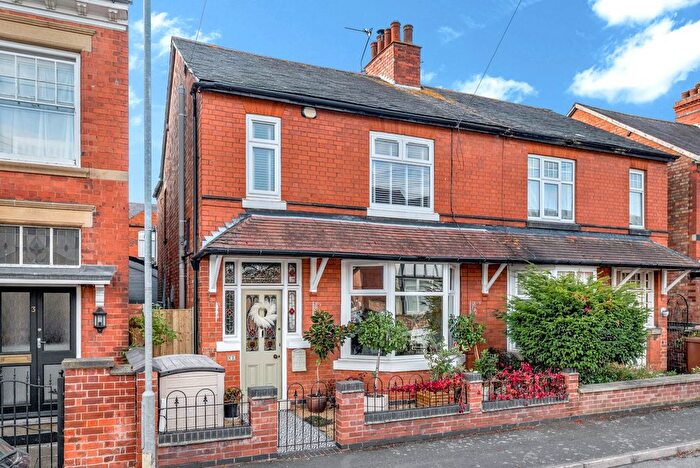 3 Bedroom Semi-Detached House For Sale In Cottesmore Avenue, Melton Mowbray, LE13