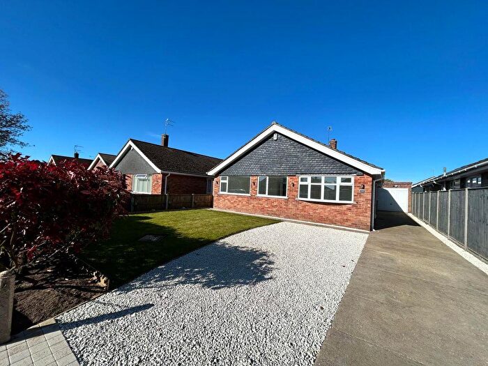 4 Bedroom Detached Bungalow For Sale In Bately Avenue, Gorleston, NR31