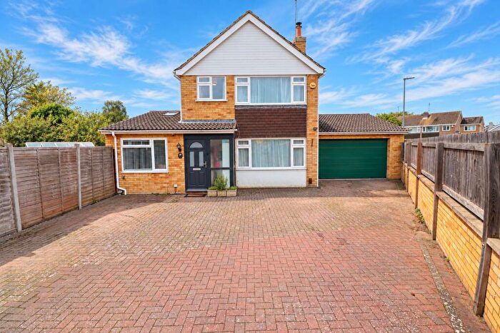 4 Bedroom Detached House For Sale In Bradshaw Way, Irchester, Northamptonshire, NN29