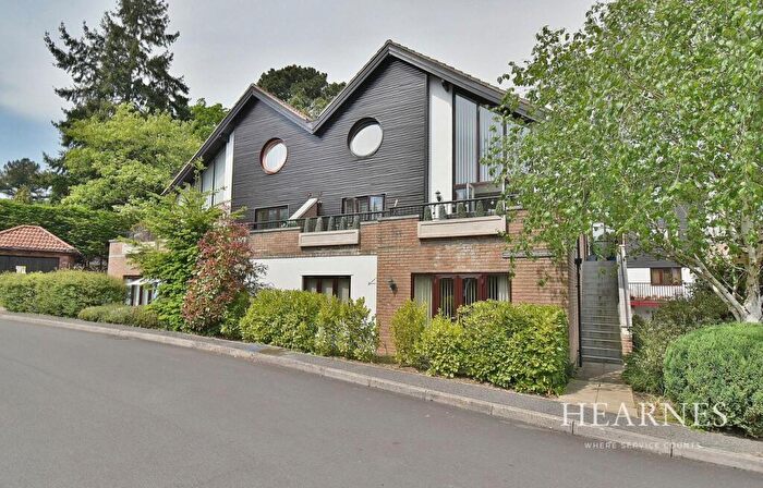 3 Bedroom Apartment For Sale In Coach House Mews, Ferndown, BH22