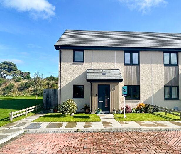 2 Bedroom Flat For Sale In Macpherson Way, Inverness, IV2