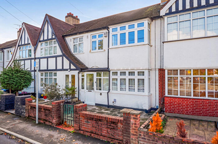 3 Bedroom Terraced House For Sale In The Close, Mitcham, CR4