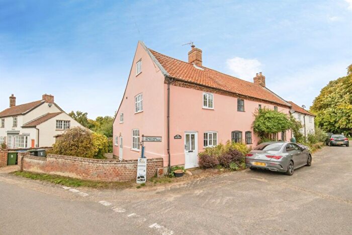 4 Bedroom Detached House For Sale In The Street, Shottisham, Woodbridge, IP12
