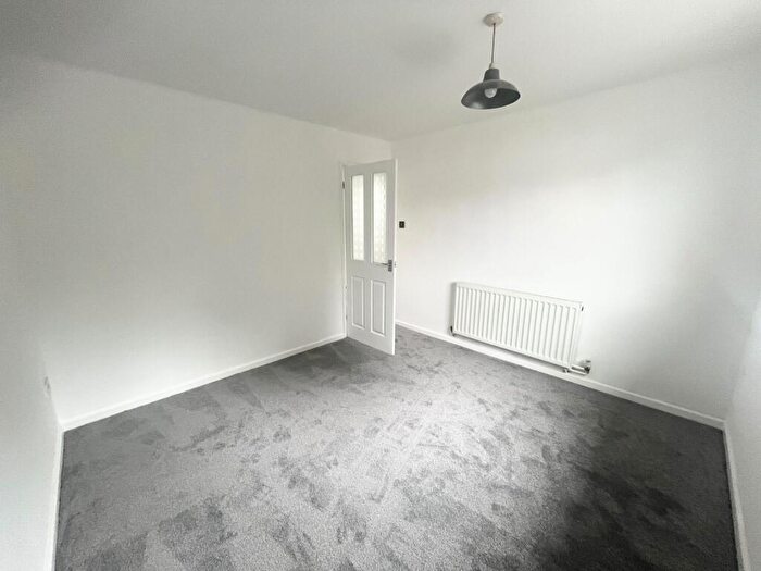 2 Bedroom Flat To Rent In Market Place, Whitwick, LE67