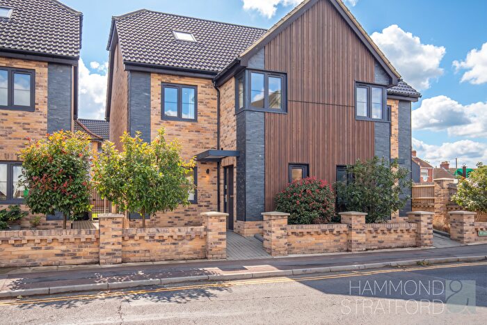 4 Bedroom Semi-Detached House For Sale In West Road, Caister-on-sea, NR30