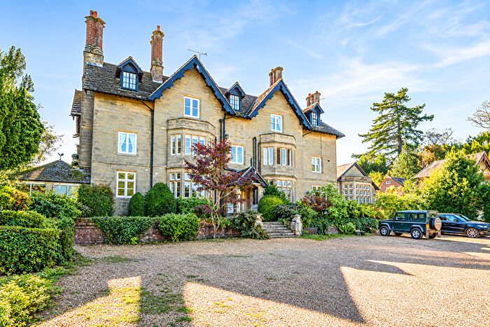4 Bedroom Detached House For Sale In Lewes Road, Haywards Heath, RH17
