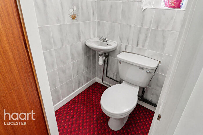 3 Bedroom Terraced House For Sale In Westbourne Street, Leicester, LE4