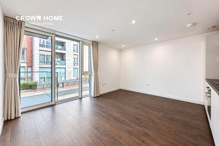1 Bedroom Apartment For Sale In Hartingtons Court, Coster Avenue, Woodberry Down, N4
