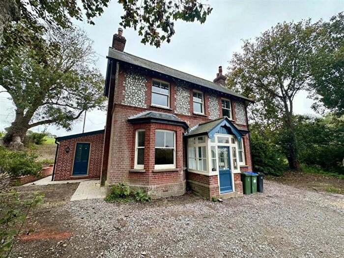 4 Bedroom Detached House To Rent In Downs Villas, Newhaven, BN9