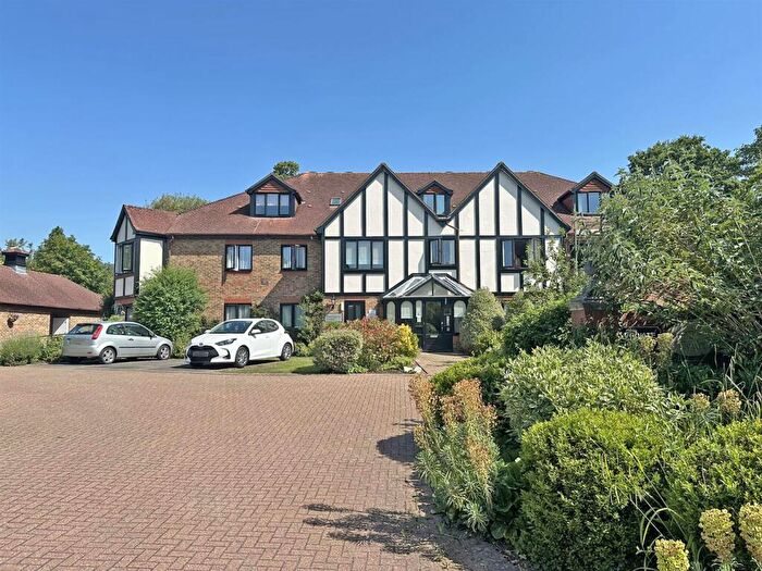 1 Bedroom Retirement Property For Sale In Wray Park Road, Reigate, RH2