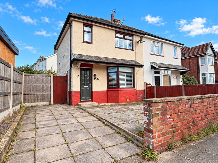 3 Bedroom Semi-Detached House For Sale In Shaws Road, Birkdale, Southport, Merseyside, PR8