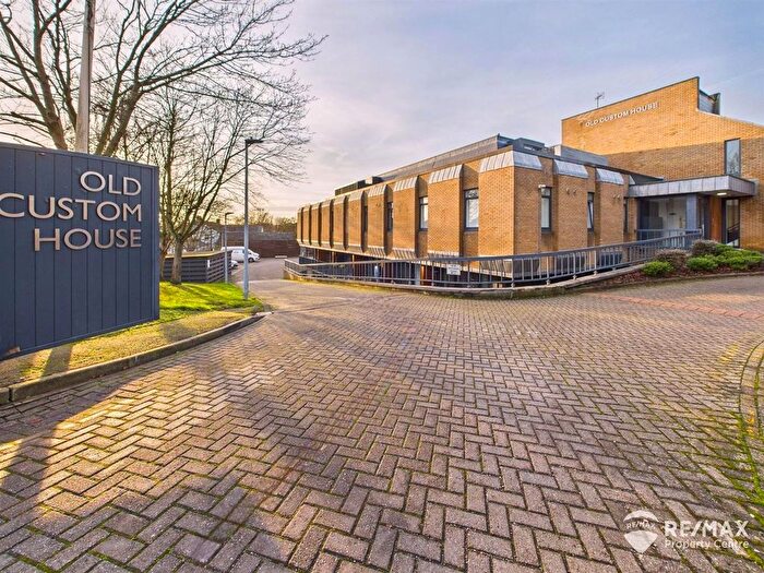 2 Bedroom Flat For Sale In Main Road, Dovercourt, Harwich, CO12