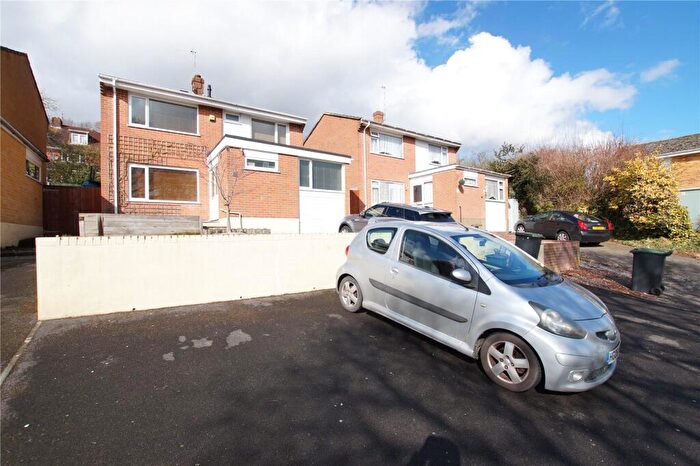 3 Bedroom Detached House For Sale In Bayfran Way, Blandford Forum, Dorset, DT11