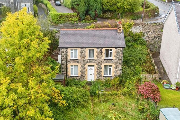 2 Bedroom Detached House For Sale In Bryn Road, Llanfairfechan, LL33