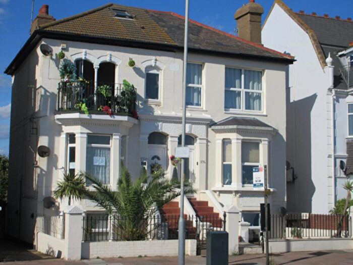 1 Bedroom Flat To Rent In Eastern Esplanade, Southend On Sea, SS1